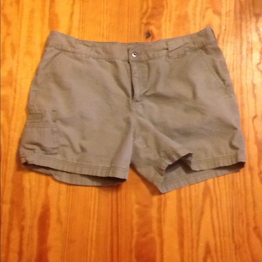 Columbia women's hiking shorts
